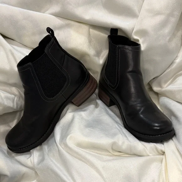 Eastland Black Jasmine Boots 8.5 - Picture 5 of 6